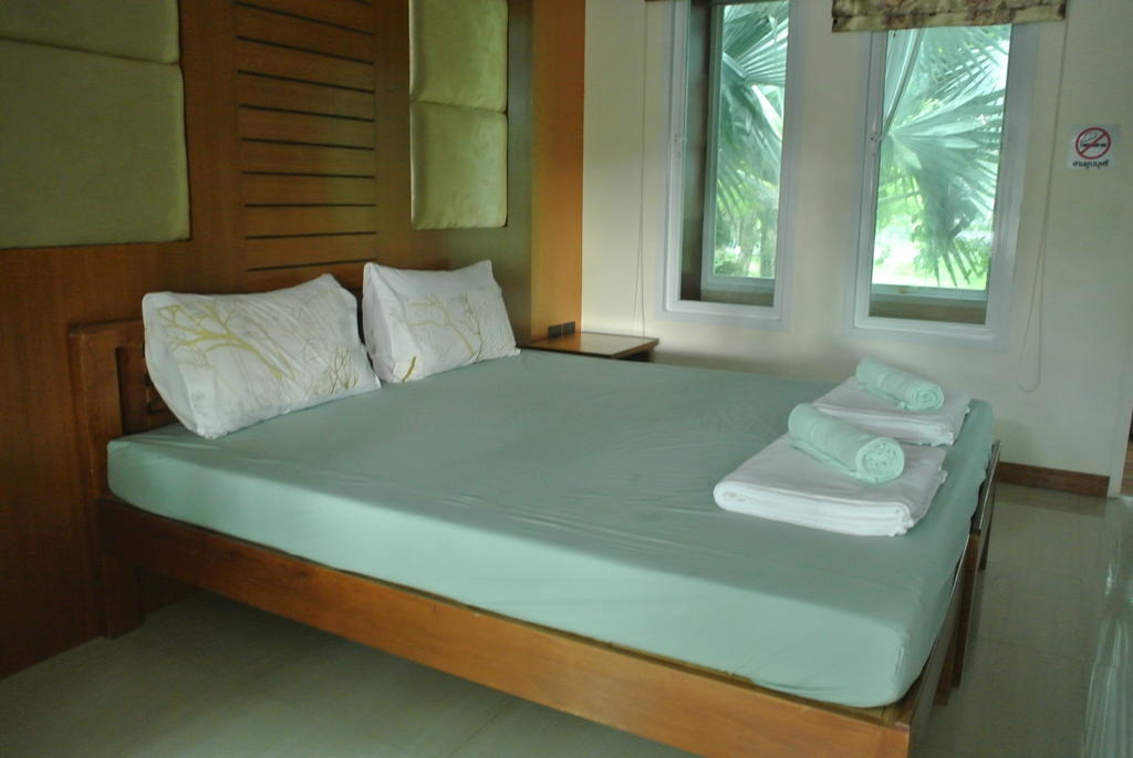 Baan Suan Resort Juree Punsuk Suphanburi Extérieur photo