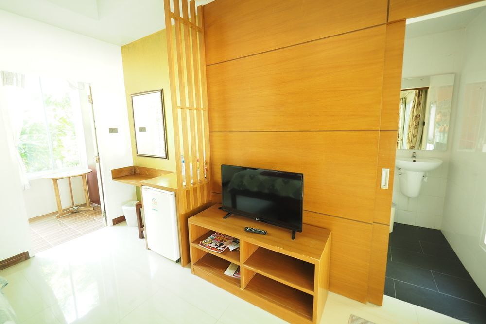 Baan Suan Resort Juree Punsuk Suphanburi Extérieur photo